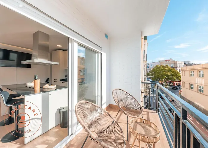 Spacious Apartment In Malaga - Tcm